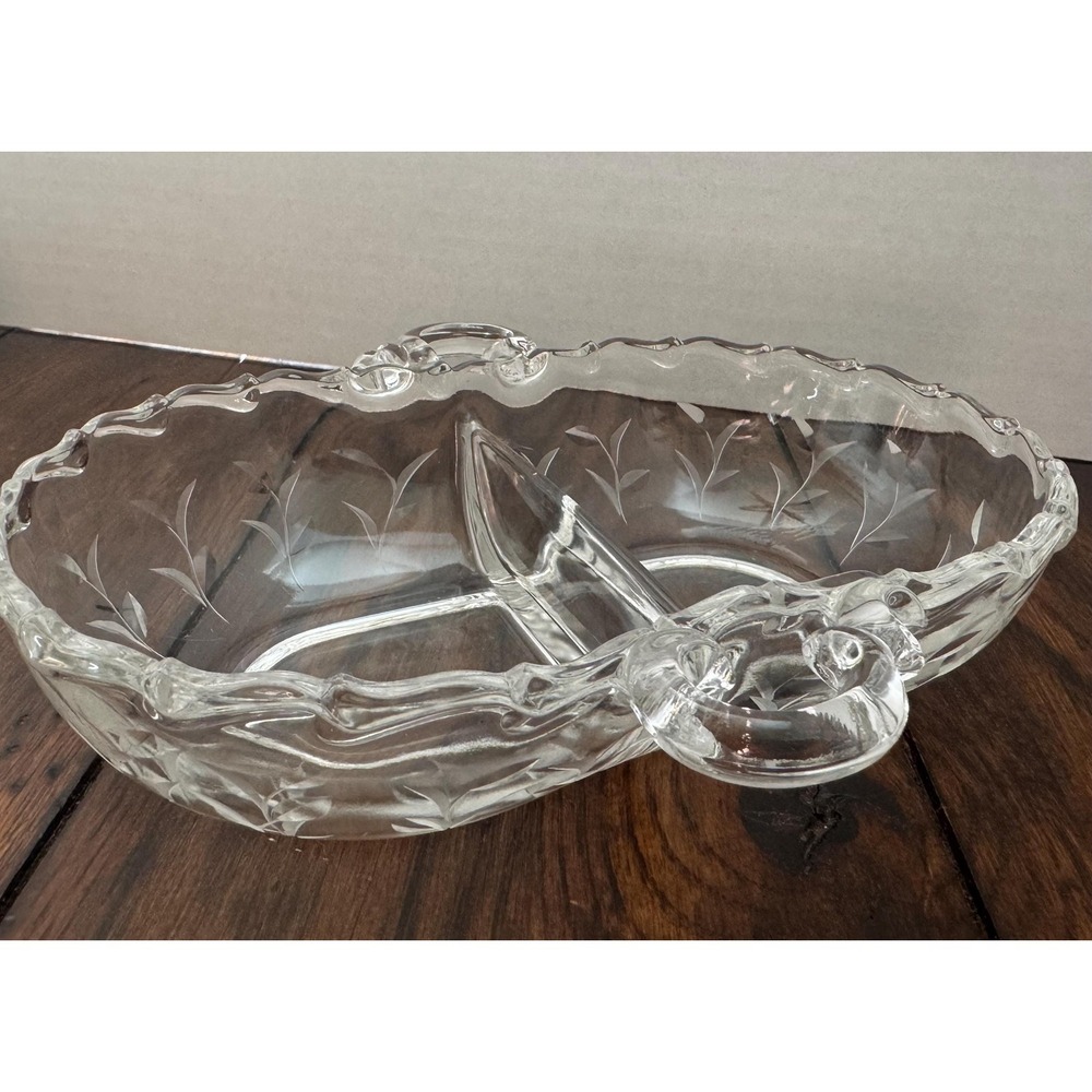 Vintage Fostoria Bridal Wreath Relish‎ Dish – Handled Divided Serving Tray
